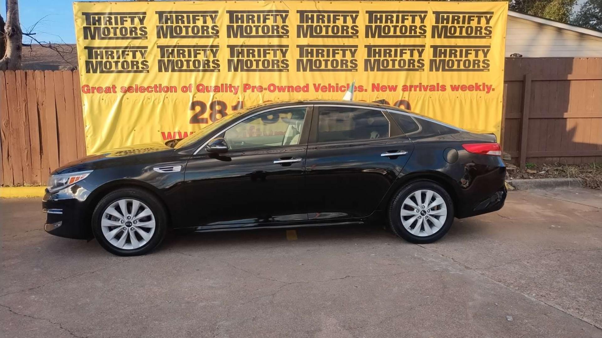 2016 Kia Optima EX (5XXGU4L32GG) with an 2.4L L4 DOHC 16V engine, 6A transmission, located at 16710 Clay Rd., Houston, TX, 77084, (281) 859-7900, 29.834864, -95.656166 - Photo#0